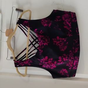 EUC Torrid Active Strappy Sports Bra Size 3